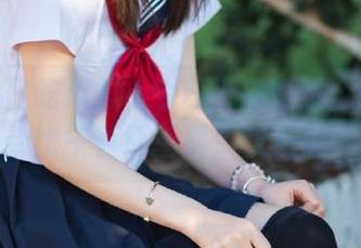 51今日吃瓜直达：今日明星八卦比午餐还重要，快来吸一口！