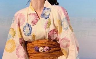 在“51吃瓜”里登录一波，准备接受疯狂的最新资讯轰炸！