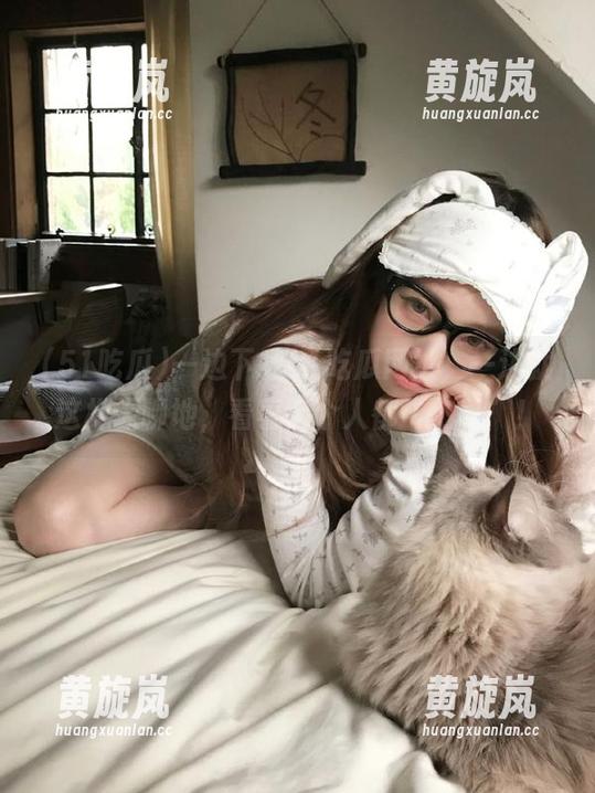 51吃瓜 一边下载51吃瓜网址,一边就这样无聊地,看着每个人都“忙着”!