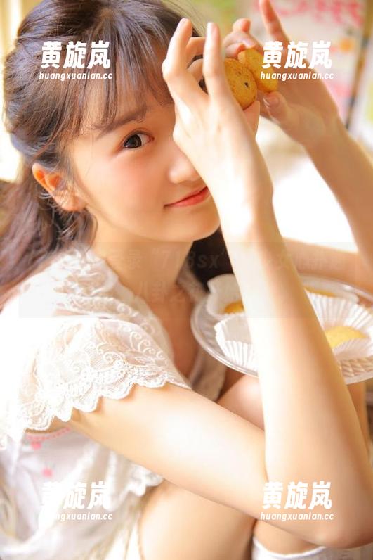 登录“718sx”，少女心扑通扑通，八卦之花开始绽放。