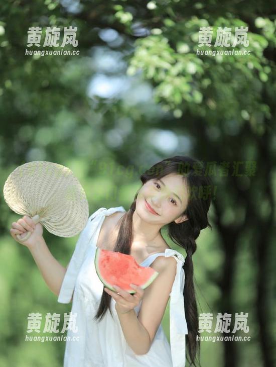 当“91cg.con”的爱瓜者汇聚，连传送门都要为他们欢呼！