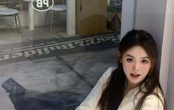 藏瓜如藏娇，快来www.heiliao.su加一发收藏，别让瓜溜走了哦！
