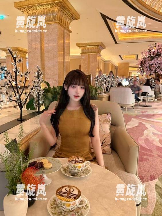 圈里的事儿都在“hl02.co”上，“永不迷路”，所以我先吃颗瓜……再说。