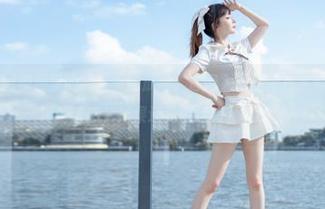 视频里的“五一吃瓜网”官网入口就像找宝藏，有五彩斑斓的诱惑，结果还是个迷宫，哈哈。