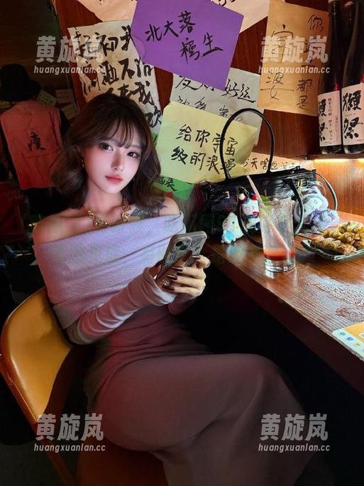 吃瓜网 有时候,吃瓜网91就像个大海,清澈见底,有时候全是波涛汹涌。