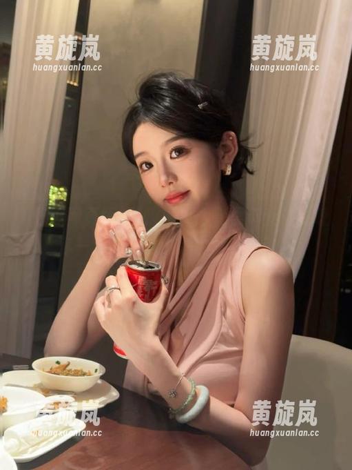 吃瓜网页版，黑料直达，让你一次吃个够，心也跟着撩动。