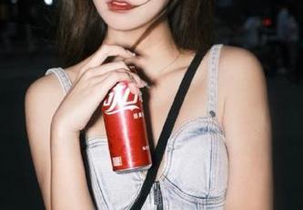 躲不开的反差，在“吃瓜黑料”里翻翻旧账，能收获意想不到的珍藏