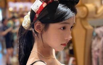 吾爱吃瓜：黑料直达，在这漩涡里打转，让我妄想轻松逃脱。