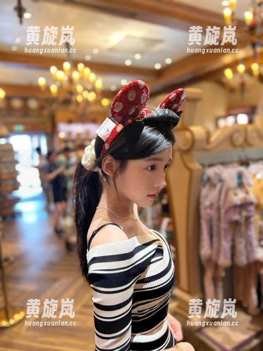 吾爱吃瓜 吾爱吃瓜:黑料直达,在这漩涡里打转,让我妄想轻松逃脱。