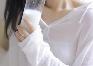 吃瓜？首先得收藏国产黑料网的瓜汁配方！