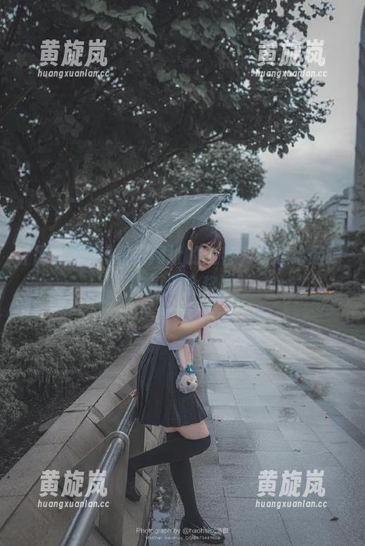 看完网址的内容，真想给网曝吃瓜颁金奖！