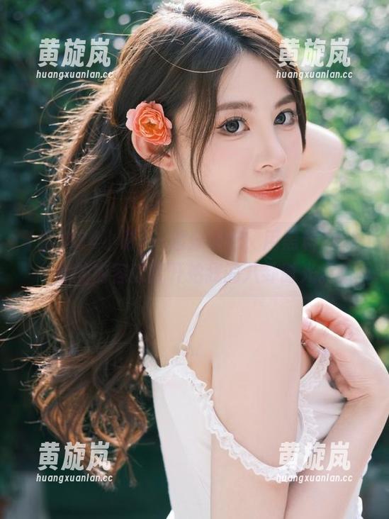 一起分享吧，用黑料24小时的内容就能开始我的八卦时光。