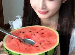 看到黑料91网页，内心狂冒戏剧感，这剧情也是够狗血的吧！