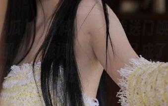“黑料吃瓜”传送门唤醒了我，看了那么多绯闻，感觉自己成了队长，哈哈！